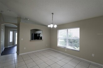 1116 Lake Shore Ranch Dr, Unit 111 in Seffner, FL - Building Photo - Building Photo