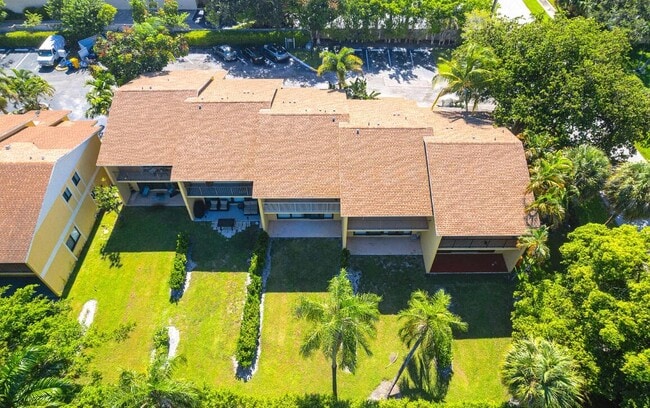 663 Dover St in Boca Raton, FL - Building Photo - Building Photo