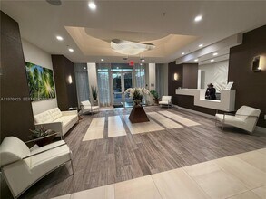 7875 NW 107th Ave in Doral, FL - Building Photo - Building Photo