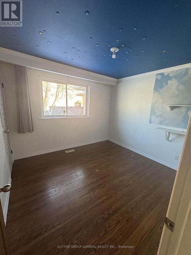 12 Caines Ave in Toronto, ON - Building Photo - Building Photo