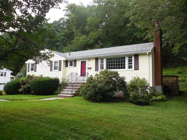 166 Totten Pond Rd in Waltham, MA - Building Photo - Building Photo