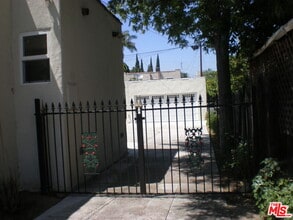 4209 Sunset Dr in Los Angeles, CA - Building Photo - Building Photo