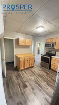 122 Broadway St in Eau Claire, WI - Building Photo