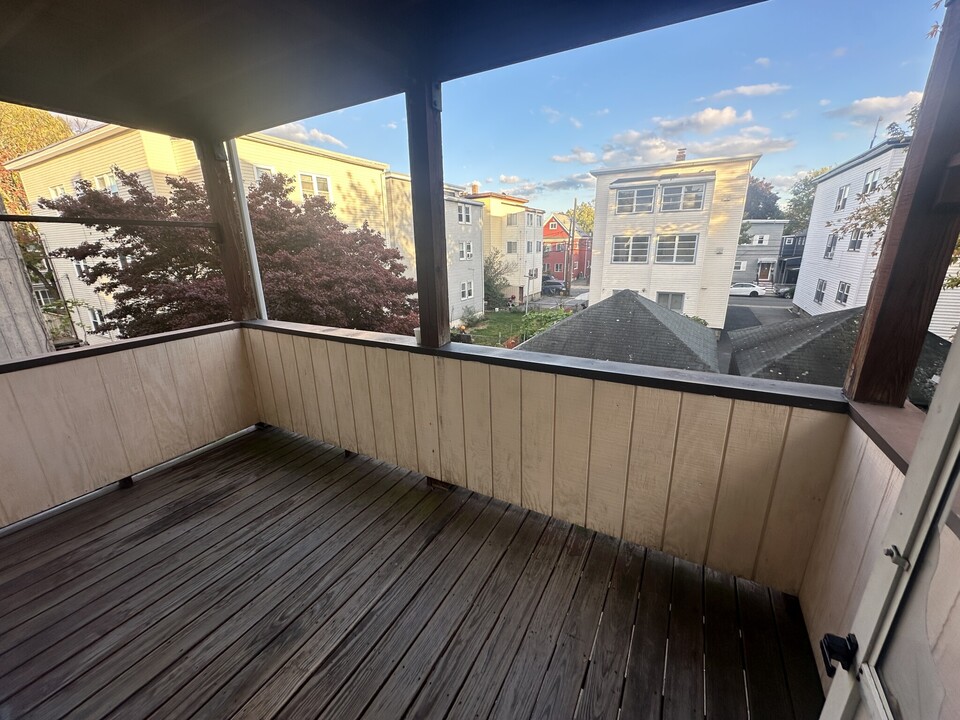 55 Grant St, Unit 2 in Somerville, MA - Building Photo