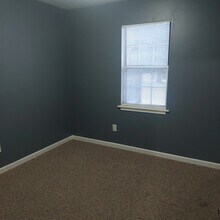 915 Potter Ave, Unit 915 Potter Ave Apt B in Bowling Green, KY - Foto de edificio - Building Photo