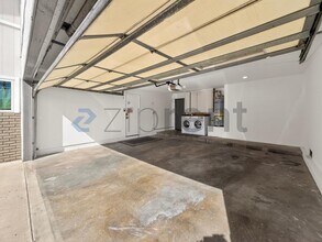 13626 Cerise Ave in Hawthorne, CA - Building Photo - Building Photo