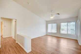 11069 Clear Meadows Dr in Las Vegas, NV - Building Photo - Building Photo