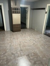 111 W Galle St in Moundridge, KS - Building Photo - Building Photo