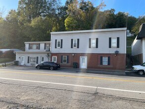 273 Opperman Dr in Triadelphia, WV - Building Photo - Building Photo