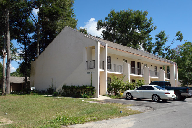 1949 SW 30th Ct in Ocala, FL - Building Photo - Building Photo