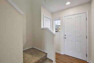 8424 10th Pl SE in Lake Stevens, WA - Building Photo - Building Photo