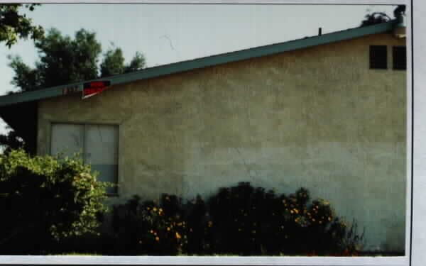 1357 W Stoneridge Ct in Ontario, CA - Building Photo - Building Photo