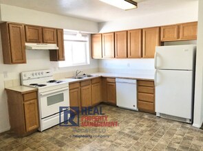 1120 E Poplar St in Pocatello, ID - Building Photo - Building Photo