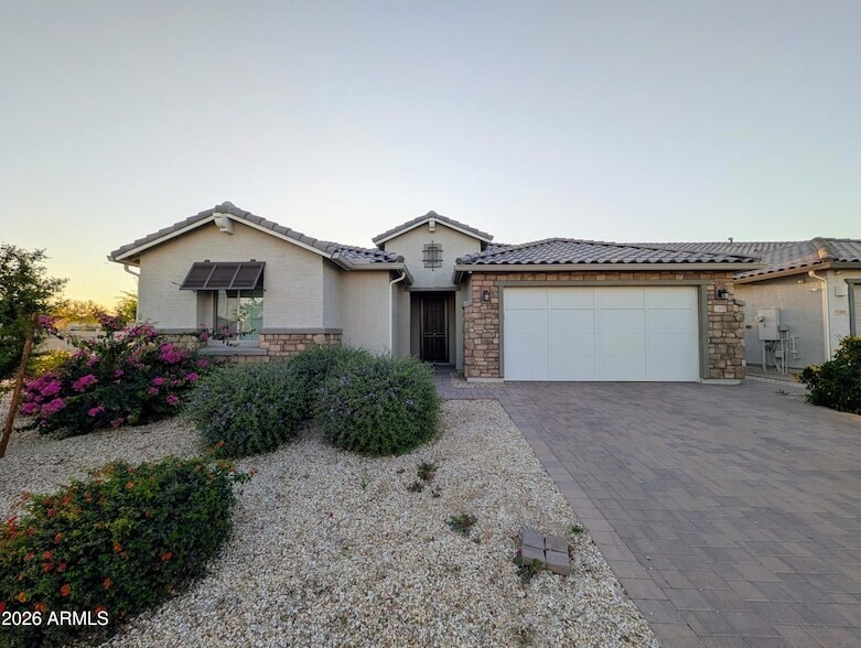 5902 N 86th Dr in Glendale, AZ - Building Photo