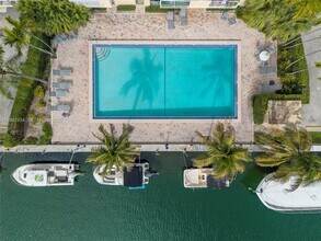 2350 NE 135th St, Unit 614 in North Miami, FL - Building Photo - Building Photo