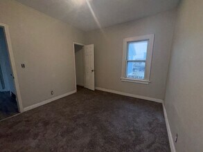 1803 S Phillips Ave in Sioux Falls, SD - Building Photo - Building Photo