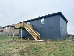 612 Fall Creek Dr in Belton, MO - Building Photo - Building Photo