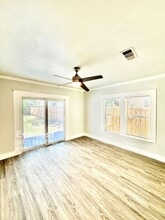 715 W Pembroke Ave in Dallas, TX - Building Photo - Building Photo