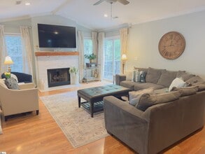 317 Riverside Chase Cir in Greer, SC - Building Photo - Building Photo
