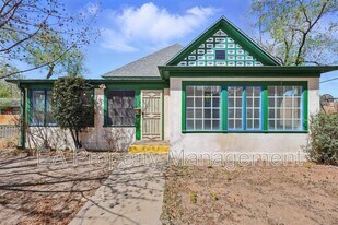 223 Edith Blvd SE in Albuquerque, NM - Building Photo