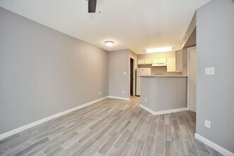 1801 Island Club Dr, Unit 75 in Indialantic, FL - Building Photo - Building Photo