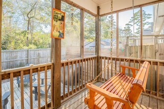 326 NE 47th St in Oak Island, NC - Building Photo - Building Photo