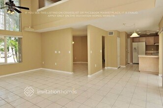 908 35th Ave Dr W in Palmetto, FL - Foto de edificio - Building Photo