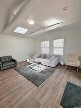 134 Montauk Hwy in Westhampton, NY - Building Photo - Building Photo
