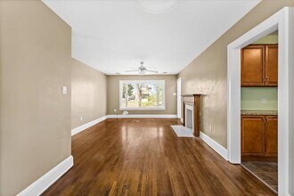 1718 Clifton Rd in Bristol, TN - Building Photo - Building Photo
