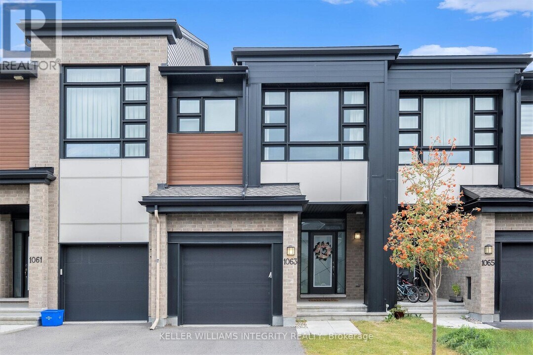1063 Lunar Glow Cres in Ottawa, ON - Building Photo