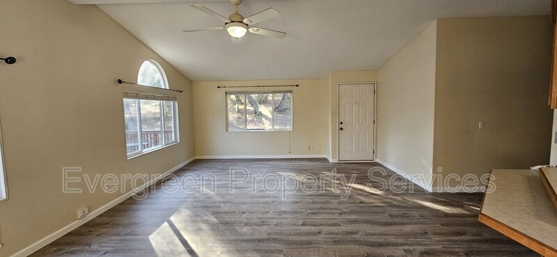 2541 Deer Brush Ln in Shingle Springs, CA - Building Photo