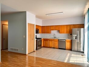 1769 Rebecca Dr in Romeoville, IL - Building Photo - Building Photo