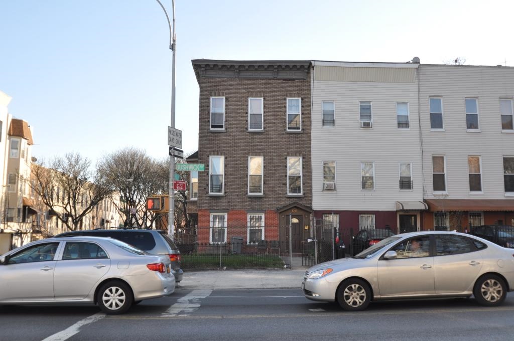 1242 Bushwick Ave in Brooklyn, NY - Building Photo