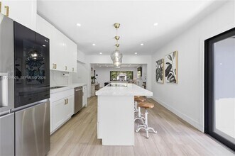 86 NE 110th St in Miami Shores, FL - Building Photo - Building Photo