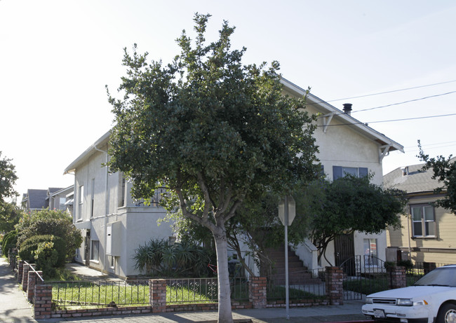 309 Williams St in San Leandro, CA - Foto de edificio - Building Photo