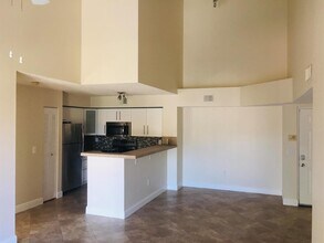 1721 Village Blvd, Unit 303 in West Palm Beach, FL - Building Photo - Building Photo