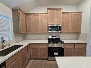 2215 Villa Bella Ln in Friendswood, TX - Building Photo - Building Photo