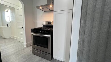 1707 Holladay St in Portsmouth, VA - Building Photo - Building Photo