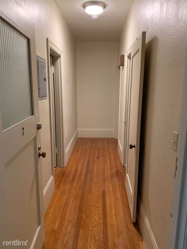 495 Elwood Ave in Oakland, CA - Building Photo - Building Photo