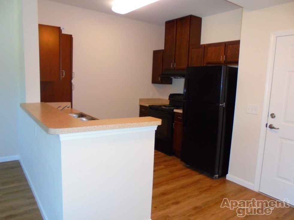 Ashleigh Place Senior Apartments Richmond Hill, GA Apartments For Rent