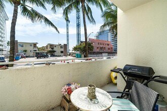 9172 Collins Ave in Surfside, FL - Building Photo - Building Photo