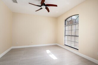 1585 Cherry Ridge Dr in Lake Mary, FL - Building Photo - Building Photo