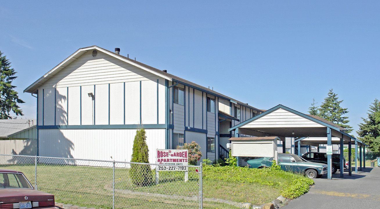 Rose Garden Apartments in Lakewood, WA - Foto de edificio