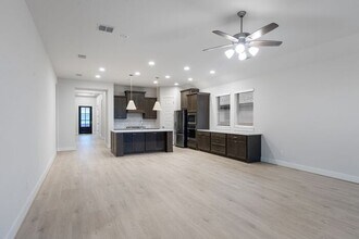 626 Bay Breeze Dr in Kyle, TX - Building Photo - Building Photo