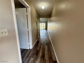 829 Gleason Pkwy, Unit 2 in Cape Coral, FL - Building Photo - Building Photo