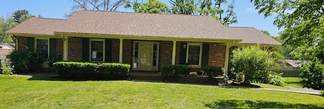 333 E 14th St in Cookeville, TN - Foto de edificio