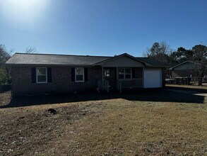 3757 Colonial Cove in Hope Mills, NC - Building Photo - Building Photo