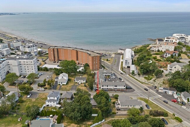 property at 15 Rockland House Rd
