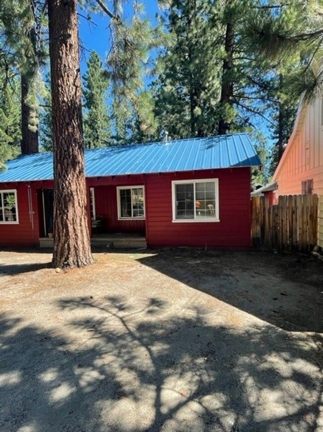 property at 1129 Martin Ave