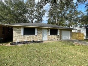 4225 W Central Ave in Zachary, LA - Building Photo - Building Photo